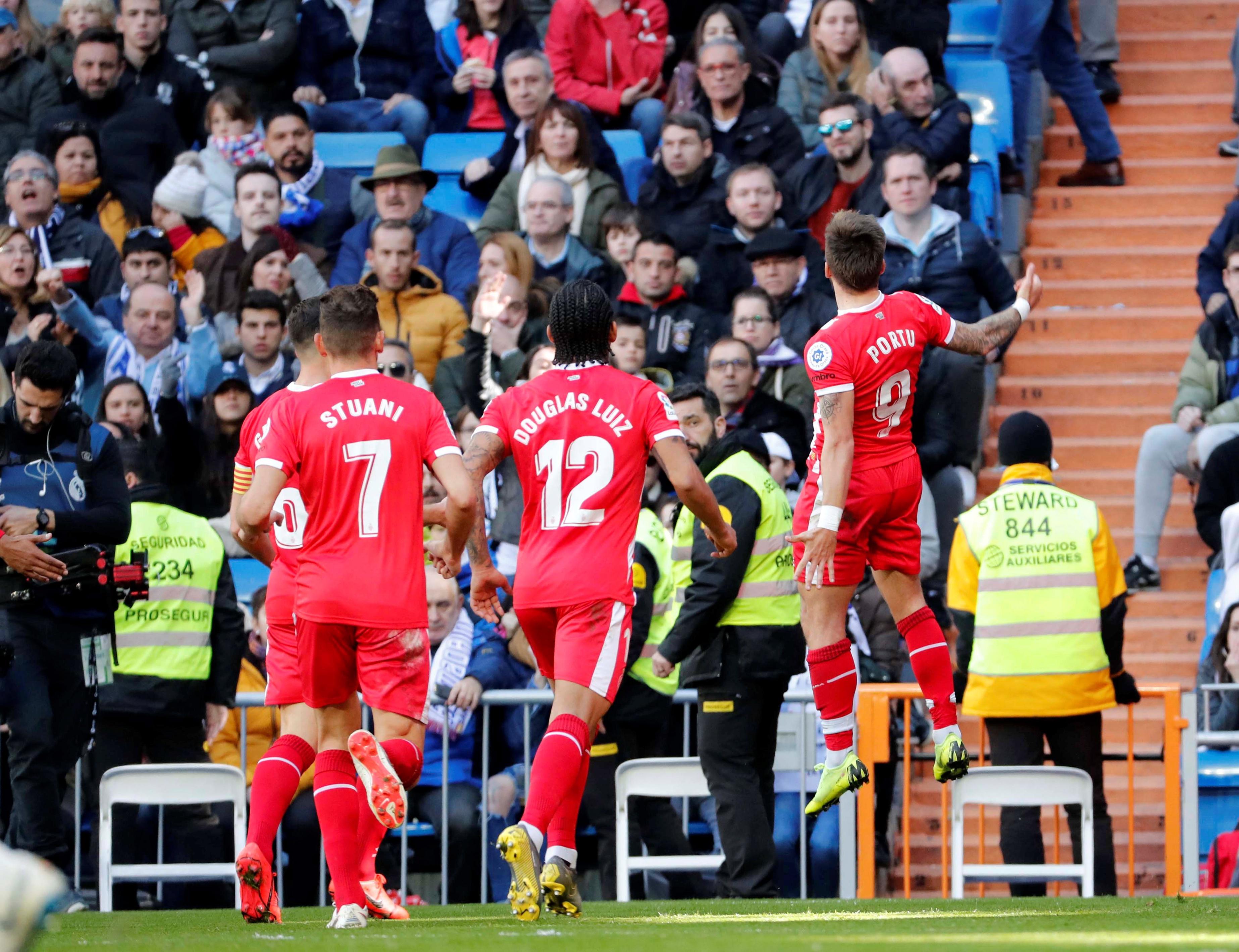 场外观众的 场外观众的